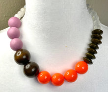 Load image into Gallery viewer, Matte lavender and neon orange gumball necklace #2
